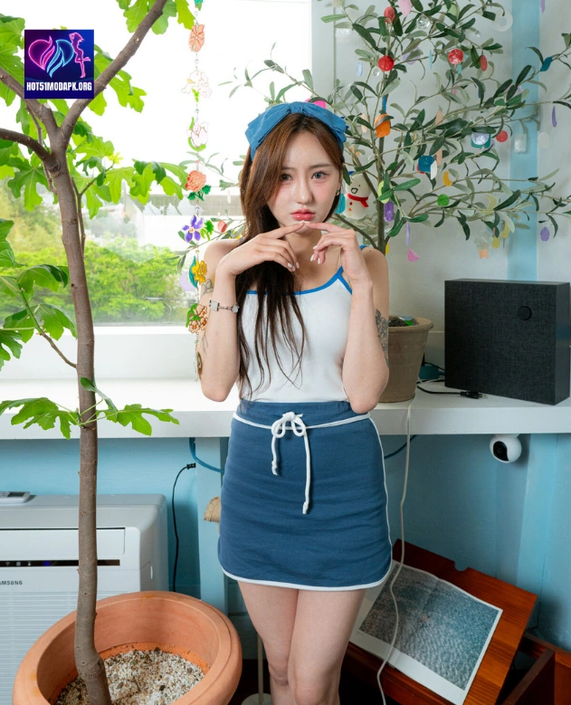 Jing Xiao-hot51